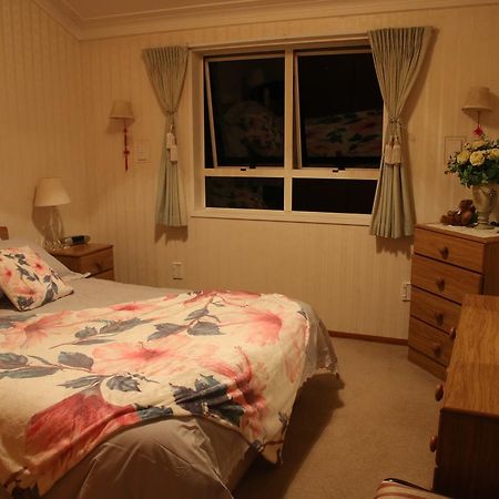 Country Views Villa Clevedon Екстериор снимка