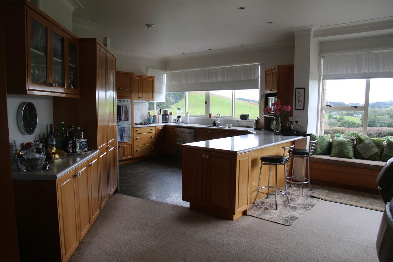 Country Views Villa Clevedon Екстериор снимка